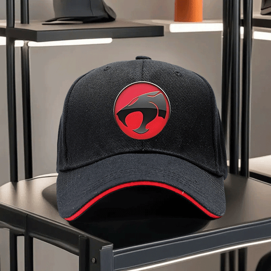 Gorra Thundercats Retro – Negra con Diseño Rojo y Blanco